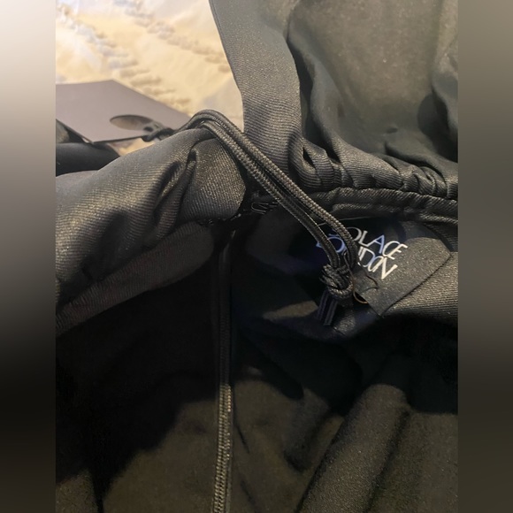 SOLACE LONDON
Pia off-the-shoulder stretch-crepe and faille maxi dress - Picture 12 of 12